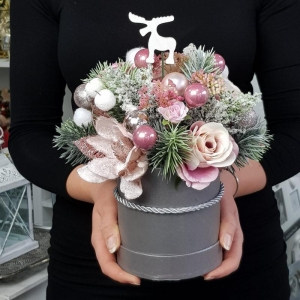 Flowerbox kompozycja świąteczna pudełko Gisele S renifer