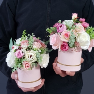Flowerbox kwiaty w pudełku Mia XS róż