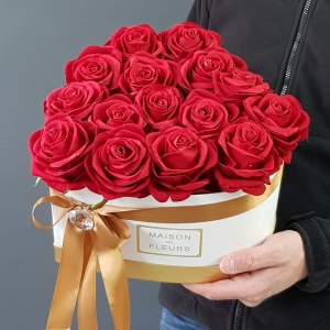 Flowerbox róże w sercu Luxury flowers L