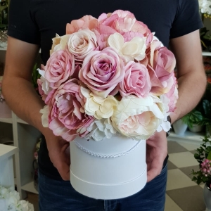 Flowerbox kwiaty sztuczne w pudełku peonie Milda M