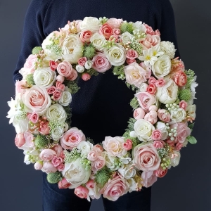 Wianek na drzwi kominek dekoracja na płytę Flora 45cm