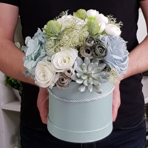 Flowerbox kwiaty w pudełku miętowa kolekcja M