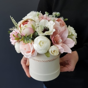 Flowerbox na prezent kwiaty premium box Zoia S
