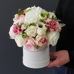 Flowerbox na prezent kwiaty premium box Alena M
