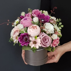 Flowerbox kwiaty kompozycja w pudełku Kala S