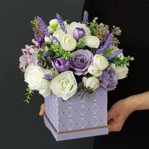 Flowerbox kwiaty kompozycja w pudełku Viola M - ostatnia sztuka!