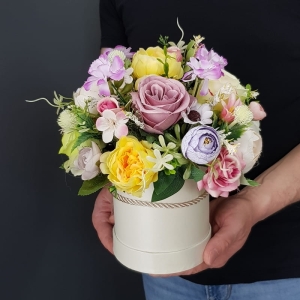 Flowerbox kwiaty kompozycja w pudełku Inez S