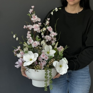 Kompozycja magnolia kwiaty sztuczne premium dekoracja kwiatowa biała donica Malabo