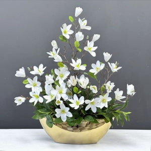 Magnolia biała magnolie silikon kompozycja kwiatowa Umbra gold