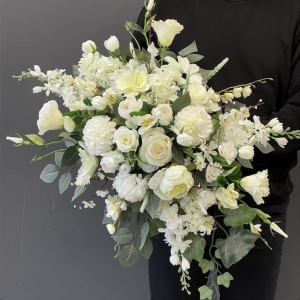 Kompozycja funeralna wiązanka nagrobna stroik na grób Lorena spring wz.6