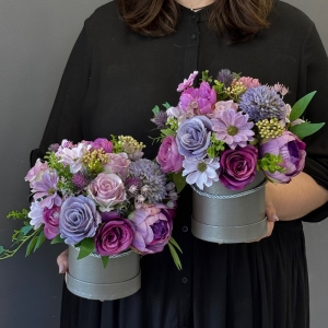 Flowerbox kwiaty kompozycja w pudełku Shila S  wz.1
